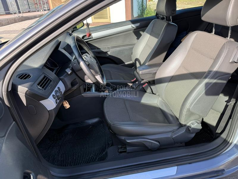 Opel Astra H 