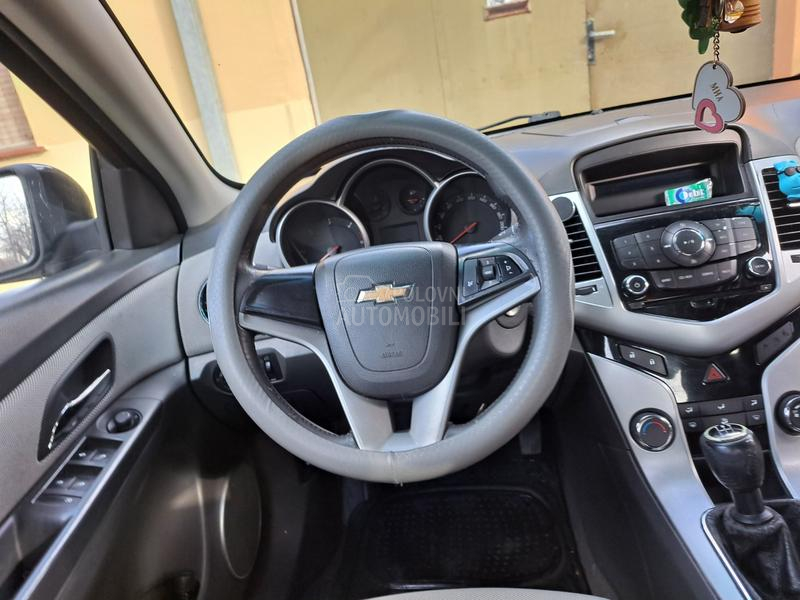 Chevrolet Cruze 