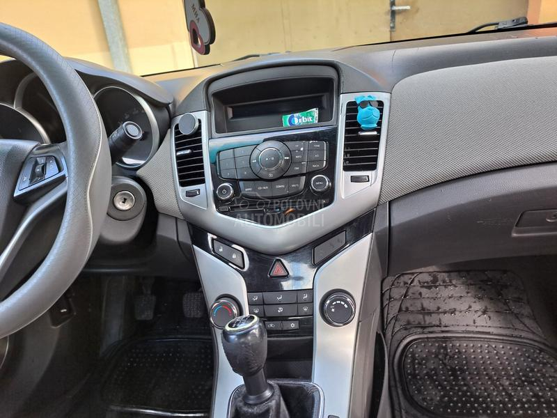 Chevrolet Cruze 