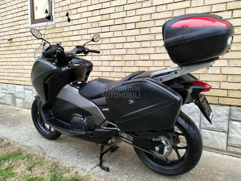Honda NC 700 D integra