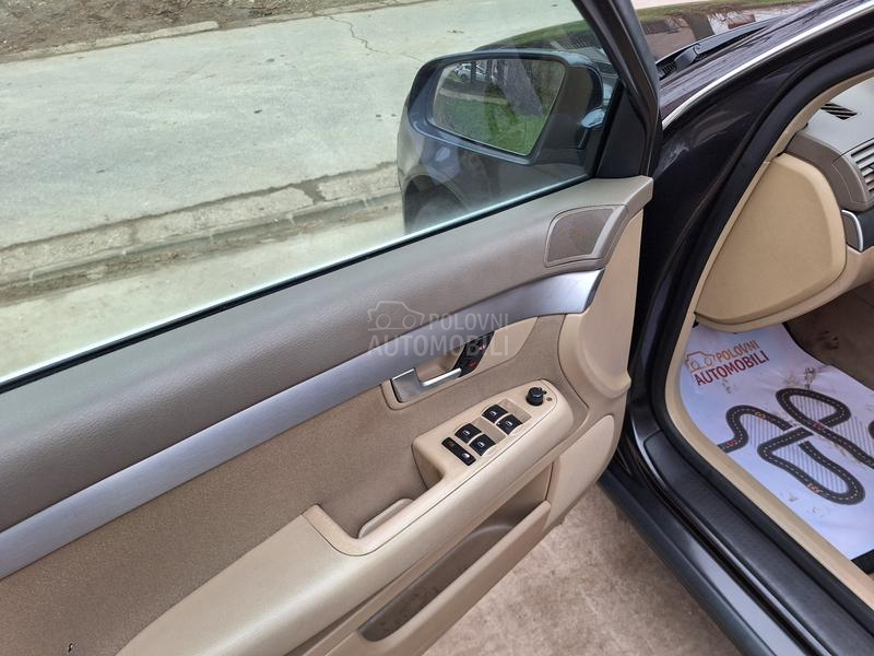 Audi A4 2.0 T.D.I 8V