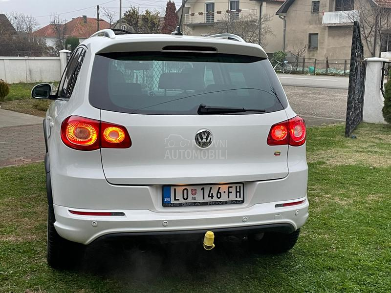 Volkswagen Tiguan dsg/pano/4x4/R-line/