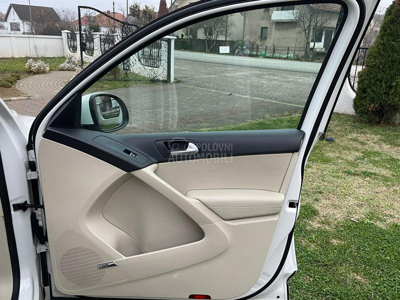 Volkswagen Tiguan dsg/pano/4x4/R-line/