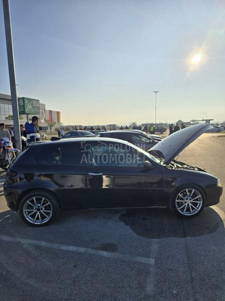 Alfa Romeo 147 