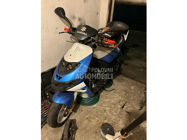 Suzuki katana r ay50 wr