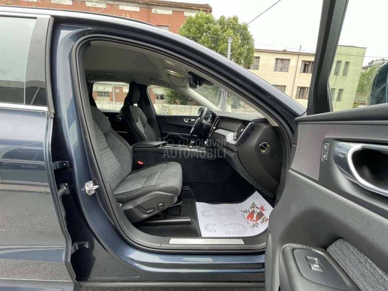 Volvo XC60 AWD Model 2021