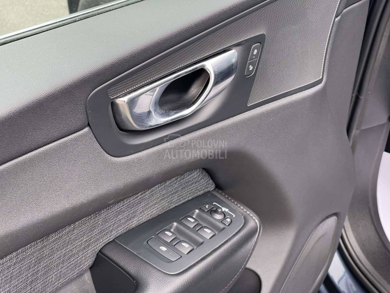 Volvo XC60 AWD Model 2021