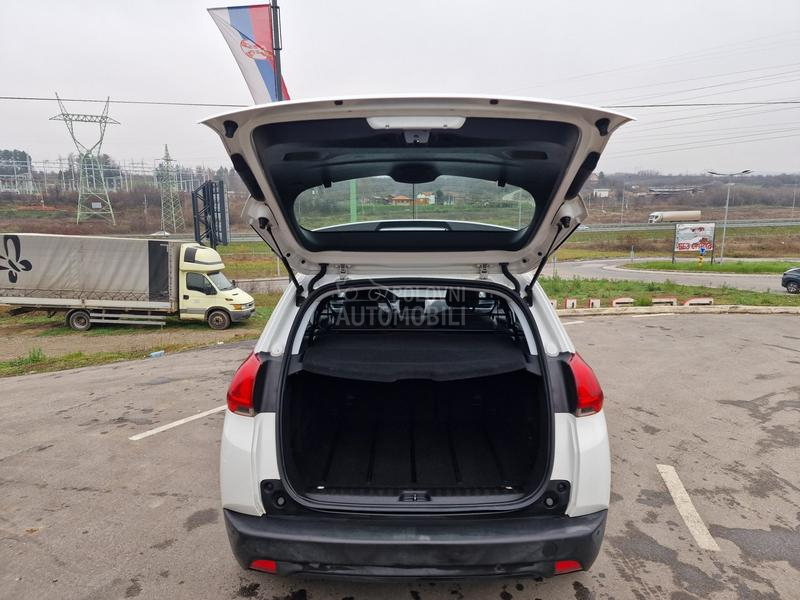 Peugeot 2008 1.2 VTI ACTIVE