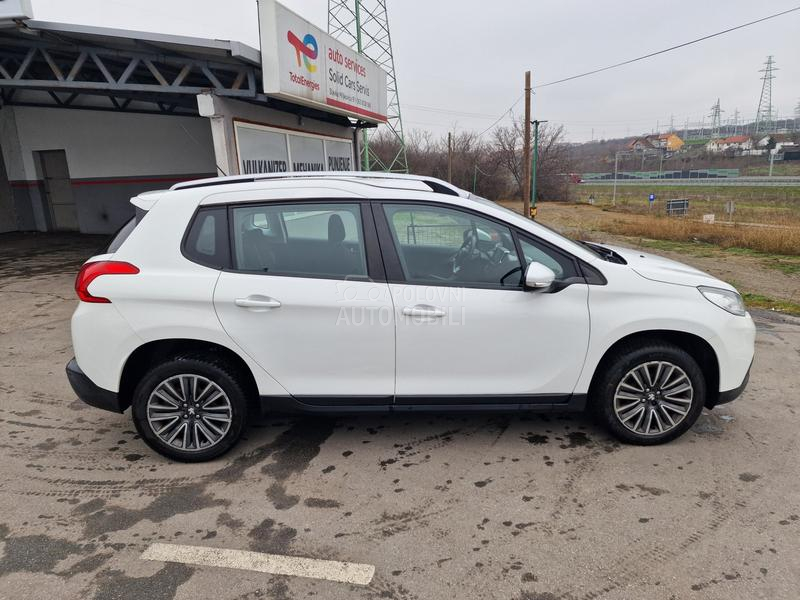 Peugeot 2008 1.2 VTI ACTIVE