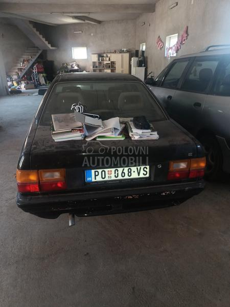 Audi 100 