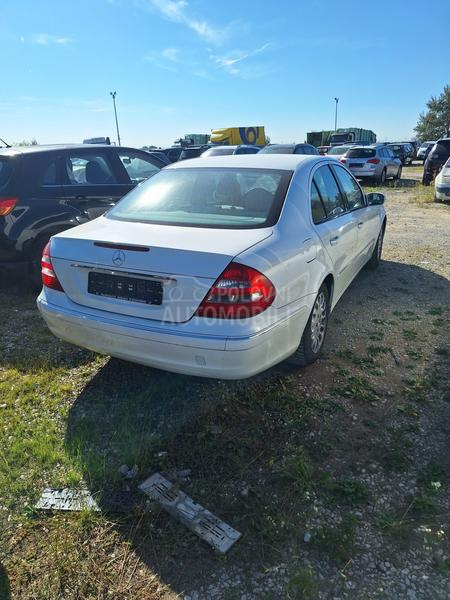 Mercedes Benz E 200 E 200 CDI