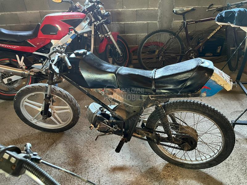 Tomos bt50