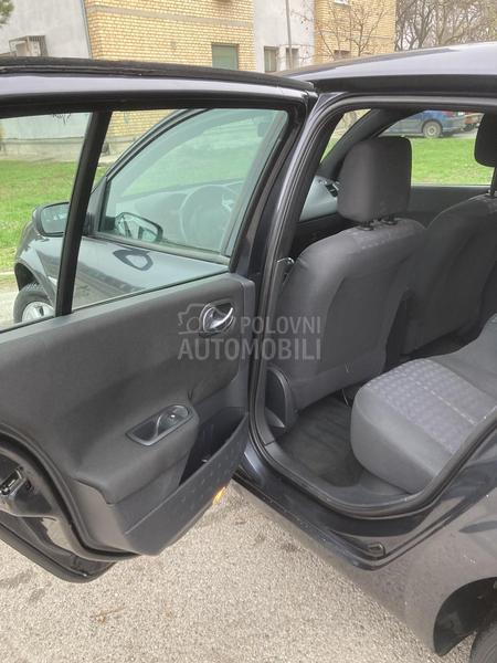 Renault Megane 1.5 DCI