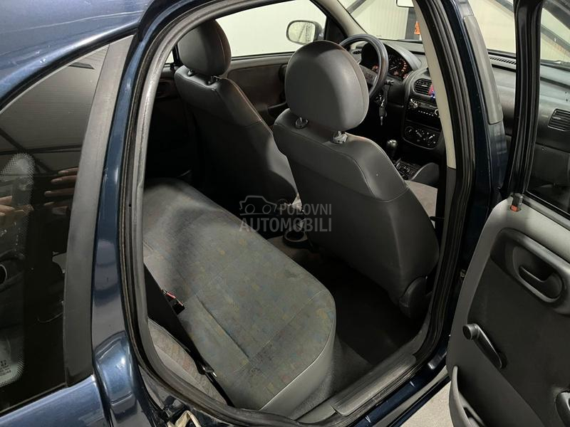 Opel Corsa C 1.0 B