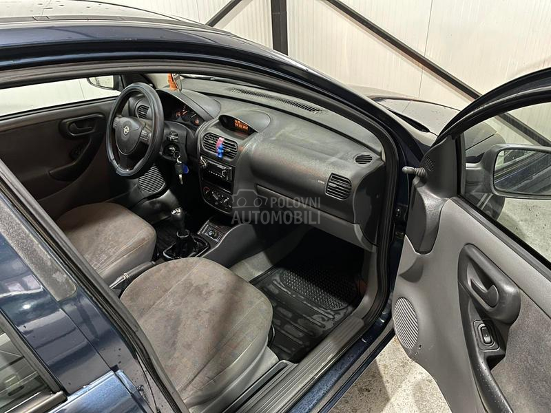 Opel Corsa C 1.0 B