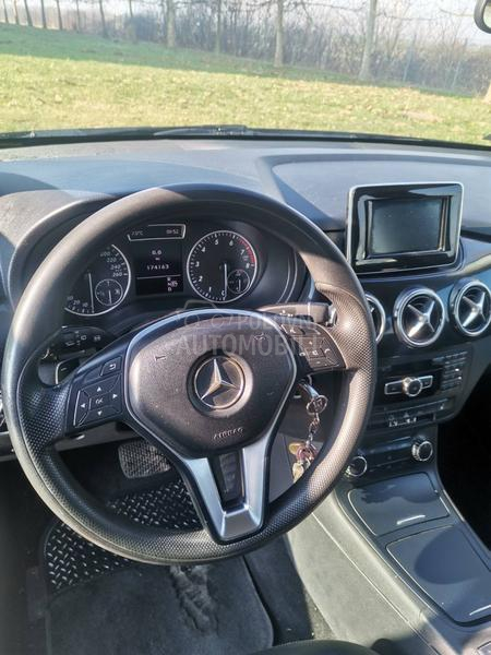 Mercedes Benz B 200 2.0