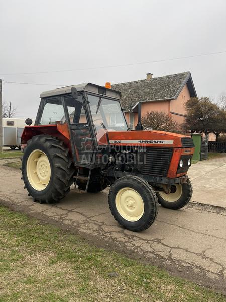 Ursus 902