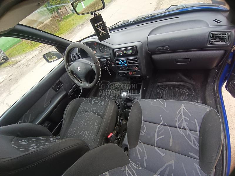Peugeot 106 1.1b tek  r e g