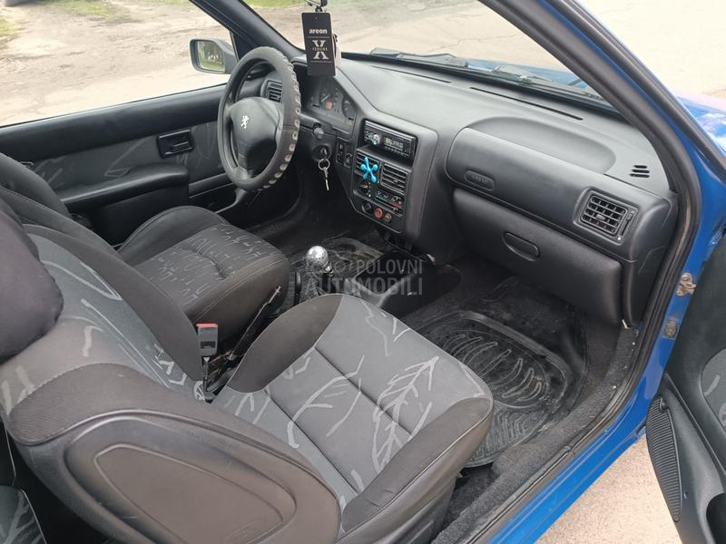 Peugeot 106 1.1b tek  r e g