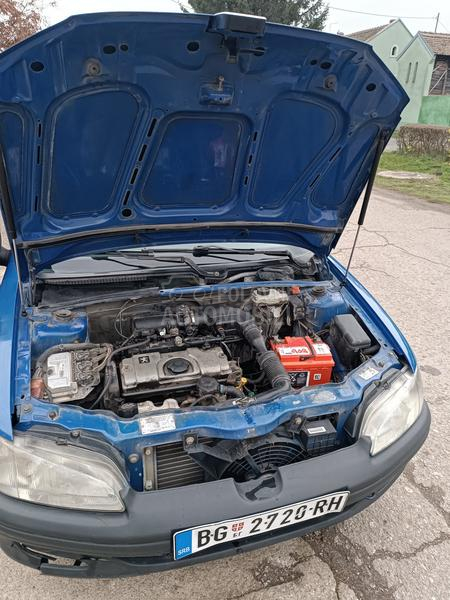 Peugeot 106 1.1b tek  r e g