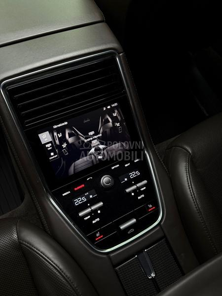 Porsche Panamera 4S Sport Chrono