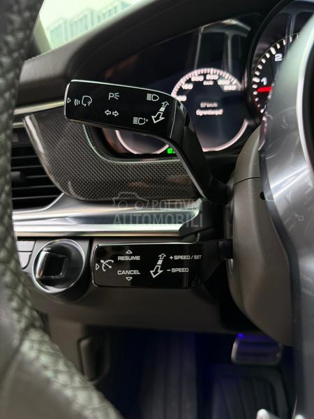 Porsche Panamera 4S Sport Chrono