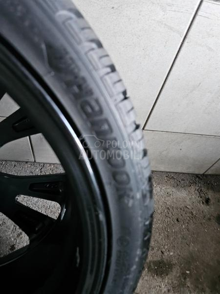 Hankook 235/35 R19 Sve sezone