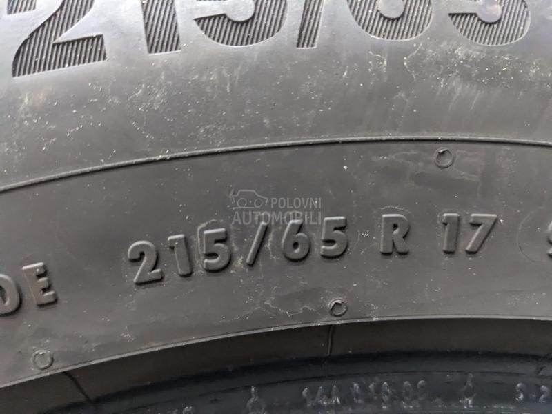 Continental 215/65 R17 Zimska