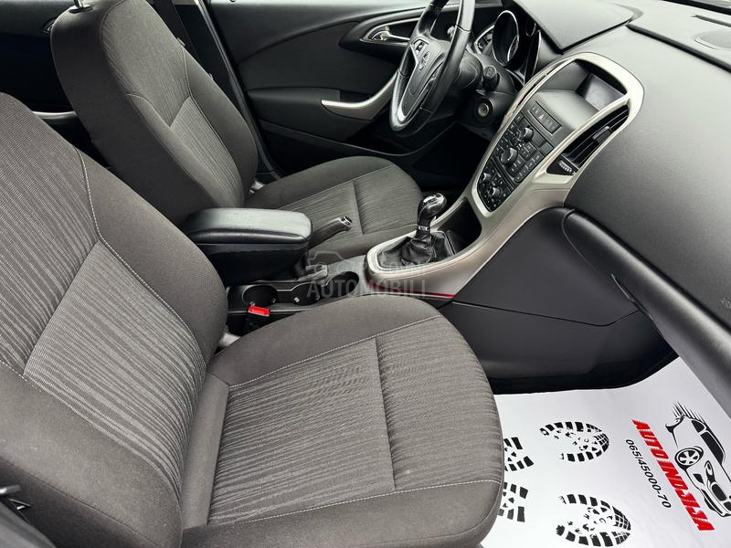 Opel Astra J 1.4 ENJOY