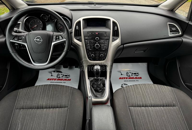 Opel Astra J 1.4 ENJOY