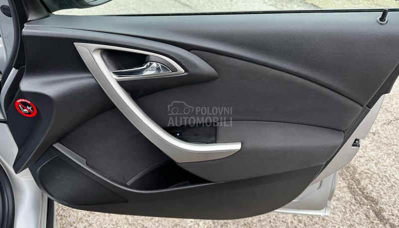 Opel Astra J 1.4 ENJOY