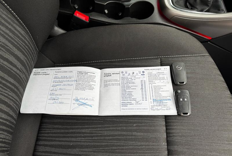 Opel Astra J 1.4 ENJOY