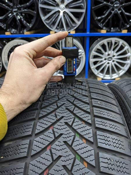 Semperit 225/50 R17 Zimska