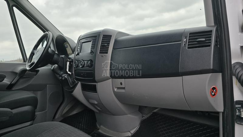 Mercedes Benz Sprinter 