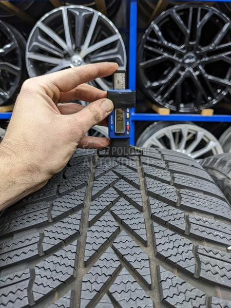 Bridgestone 235/55 R19 Zimska