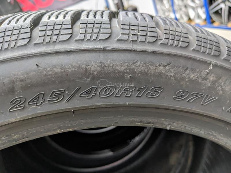 Goodride 245/40 R18 Zimska