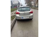 Opel Astra J 
