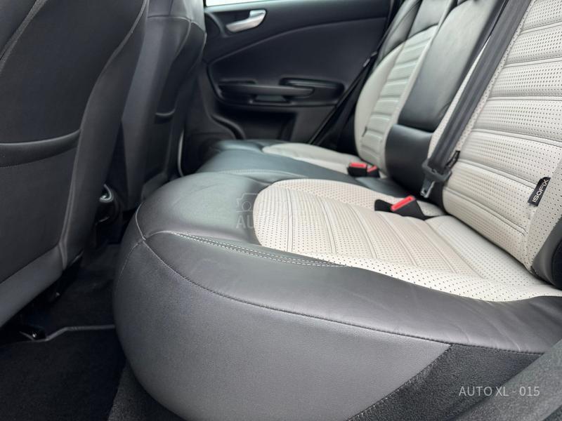 Alfa Romeo Giulietta 1.6 JTDM // F.ULL