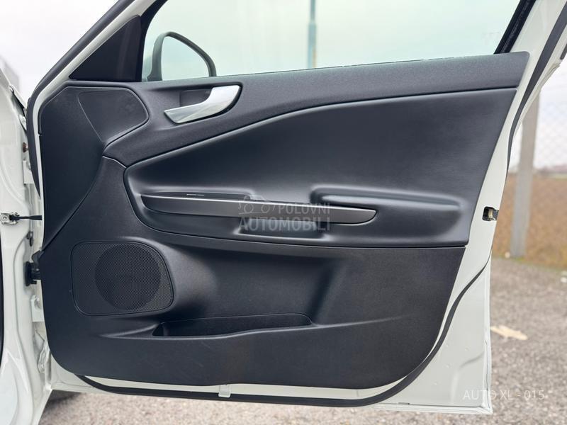 Alfa Romeo Giulietta 1.6 JTDM // F.ULL