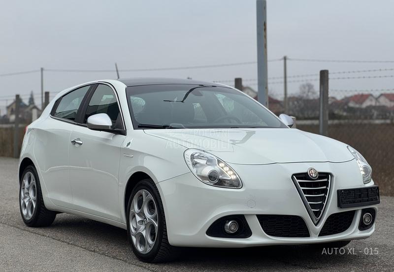 Alfa Romeo Giulietta 1.6 JTDM // F.ULL