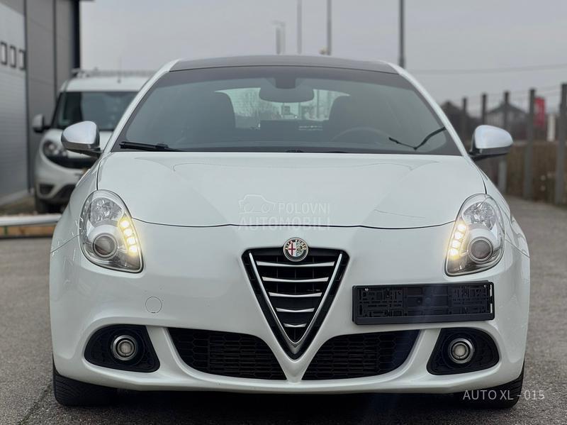 Alfa Romeo Giulietta 1.6 JTDM // F.ULL
