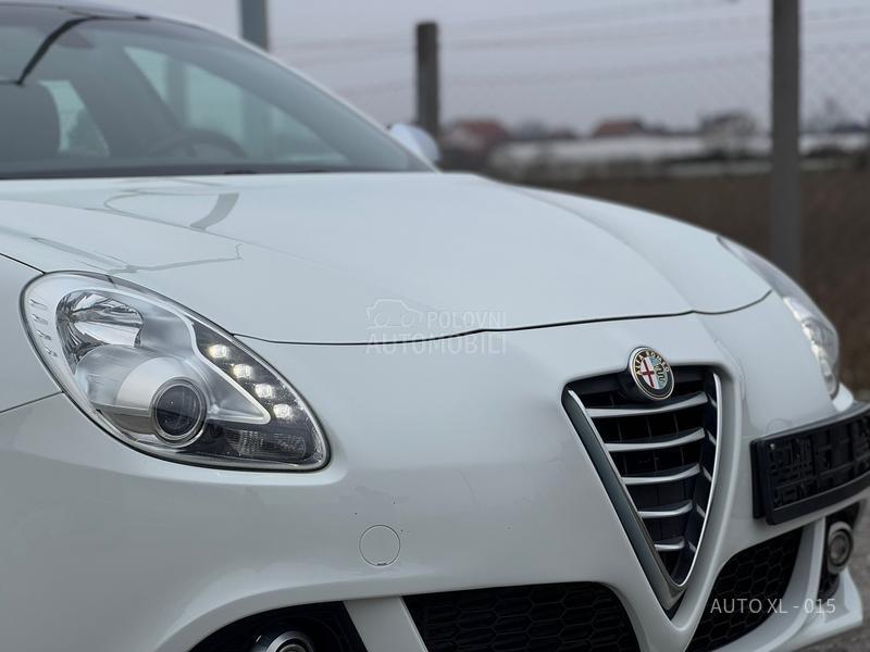 Alfa Romeo Giulietta 1.6 JTDM // F.ULL