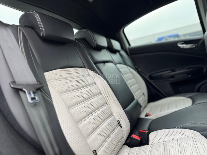 Alfa Romeo Giulietta 1.6 JTDM // F.ULL