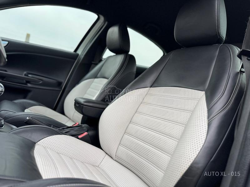 Alfa Romeo Giulietta 1.6 JTDM // F.ULL