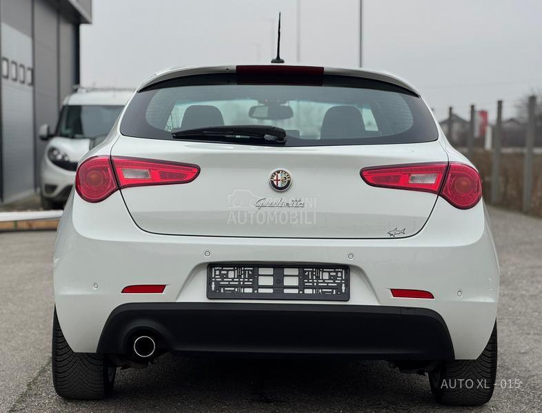 Alfa Romeo Giulietta 1.6 JTDM // F.ULL