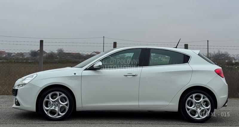 Alfa Romeo Giulietta 1.6 JTDM // F.ULL