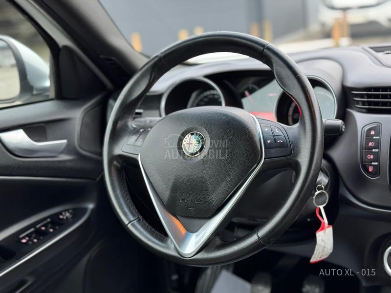 Alfa Romeo Giulietta 1.6 JTDM // F.ULL