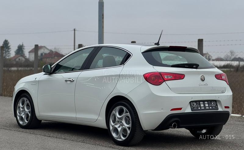 Alfa Romeo Giulietta 1.6 JTDM // F.ULL