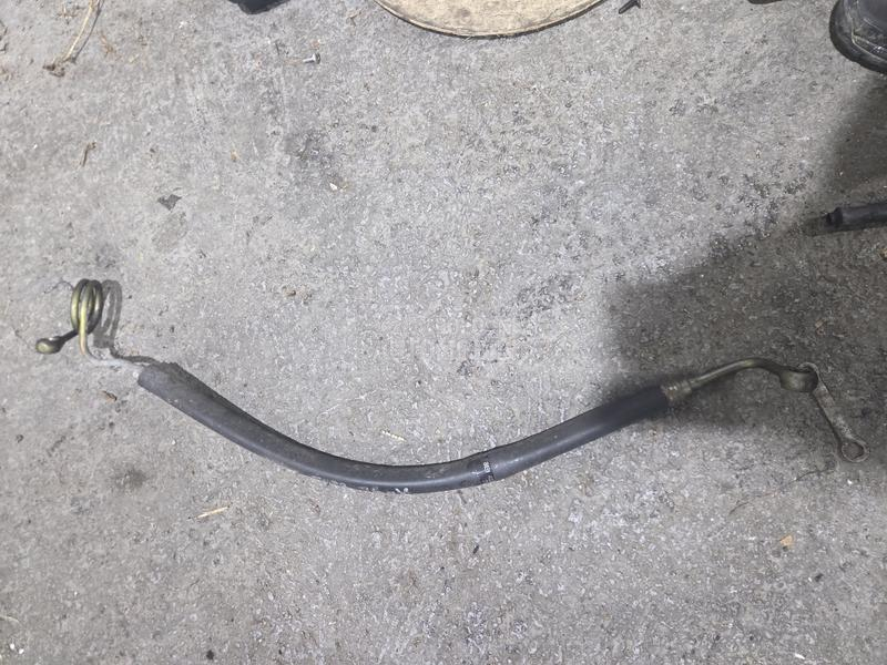 Crevo od letve do servo pumpe