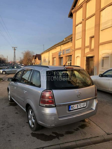 Opel Zafira 
